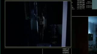Sasha Grey est obligée de se dénuder devant sa webcam dans Open Windows